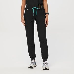 Figs women's Black FREEX™ Lined Zamora Jogger Scrub Pants
